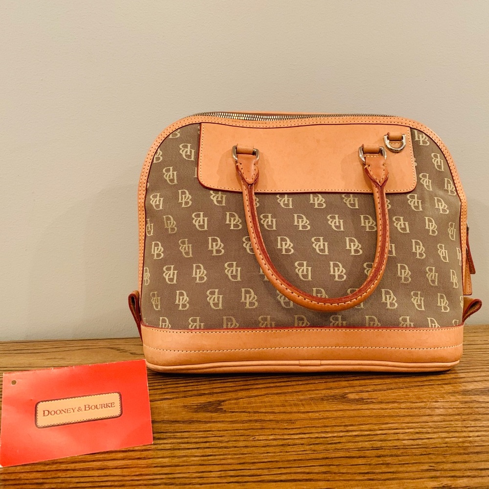 Mushroom/Tan Dooney & Burke Signature ZIP